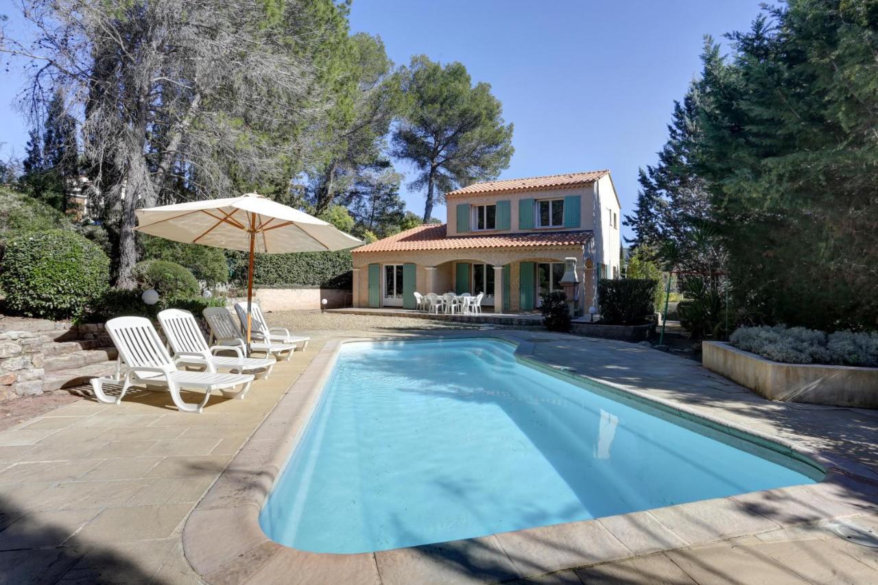 Villa 8 Pers, Climatisee, Piscine Chauffee, Un Havre De Paix Sous Les Pins Parasols Roquebrune-sur Argens Luaran gambar