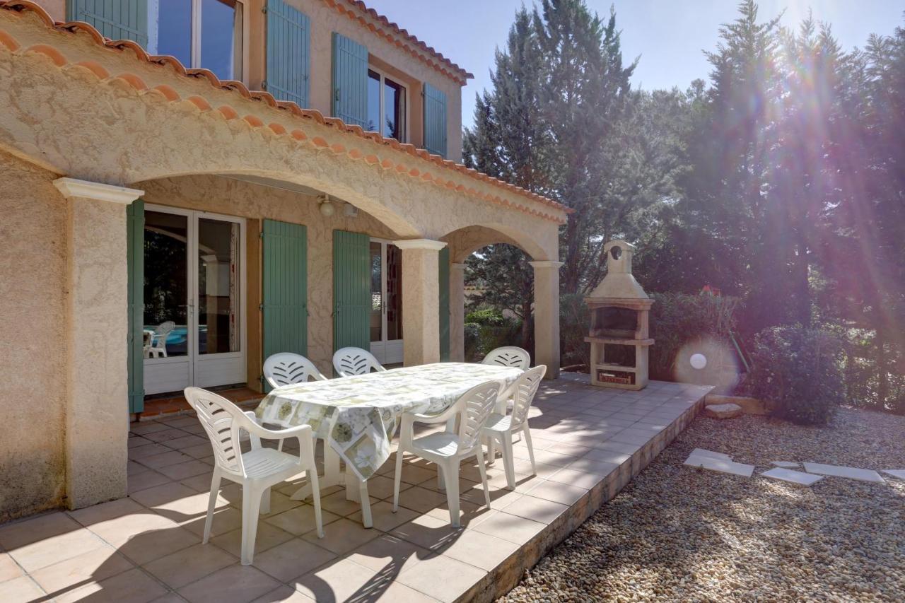 Villa 8 Pers, Climatisee, Piscine Chauffee, Un Havre De Paix Sous Les Pins Parasols Roquebrune-sur Argens Luaran gambar